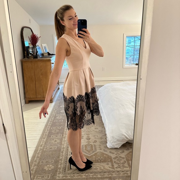 Blush pink and black lace dress - Picture 3 of 6